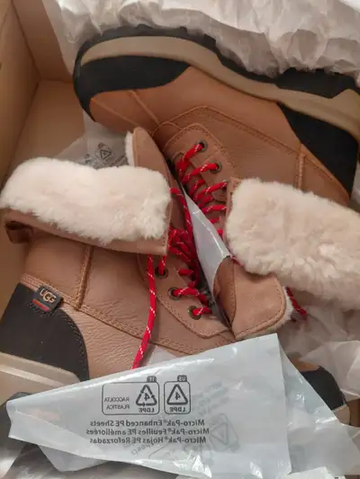 UGG ADIRONDACK BOOT XXV SIZE USA 7.5 CAN EXCHANGE FOR ANY SIZE, View more