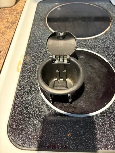 This new car ashtray is a handy accessory for any vehicle, designed to fit snugly in a cup holder fo...