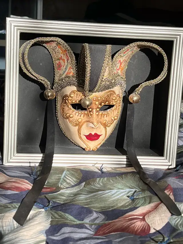 Mardi Gras mask