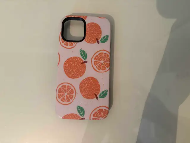 Iphone 12 Phone Case in Cell Phone Accessories in Burnaby/New Westminster - Image 2