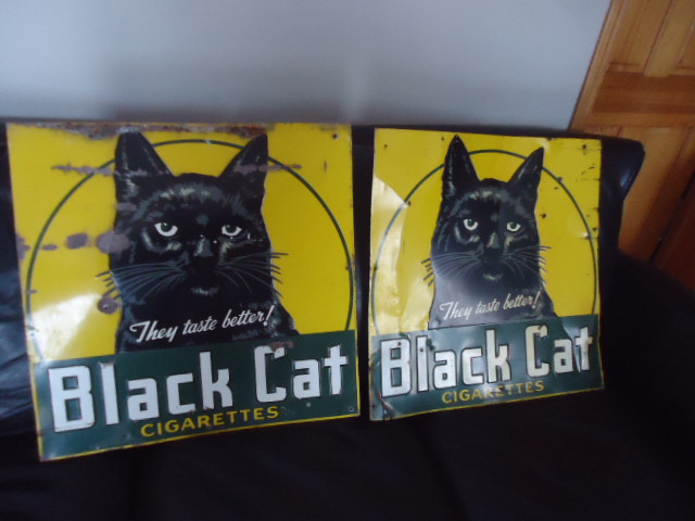 Black Cat Cigarette sign in Arts & Collectibles in Ottawa - Image 2