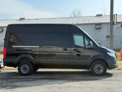 2020 Mercedes Sprinter 2500 - High Roof - 1 owner - Well maintained - Only 113k km - Clean carfax, n...
