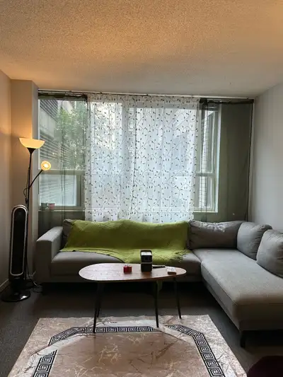 Private room in downtown Toronto