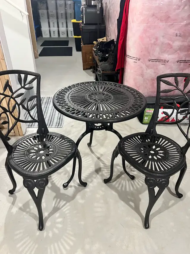 Patio Set in Patio & Garden Furniture in Oakville / Halton Region - Image 2