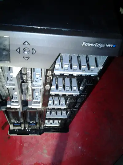 Dell VRTX Chassis 25 x  sas 2x M520 64 gig each more than 200 se, View more