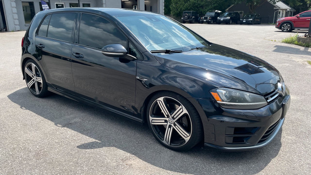2016 Volkswagen Golf R in Cars & Trucks in Markham / York Region