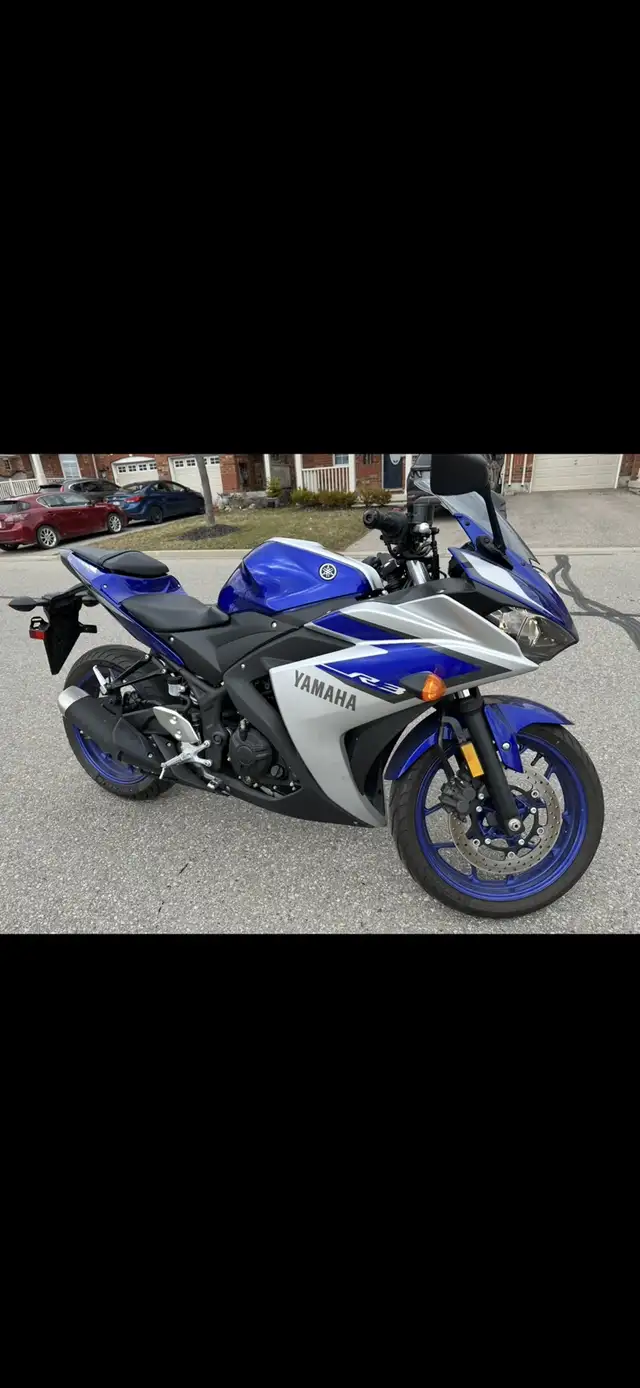 Yamaha R3 in Sport Bikes in Mississauga / Peel Region - Image 2