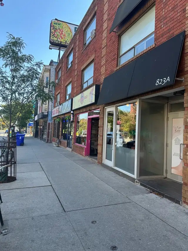 Bloor St W - Commercial Lower Level For Rent