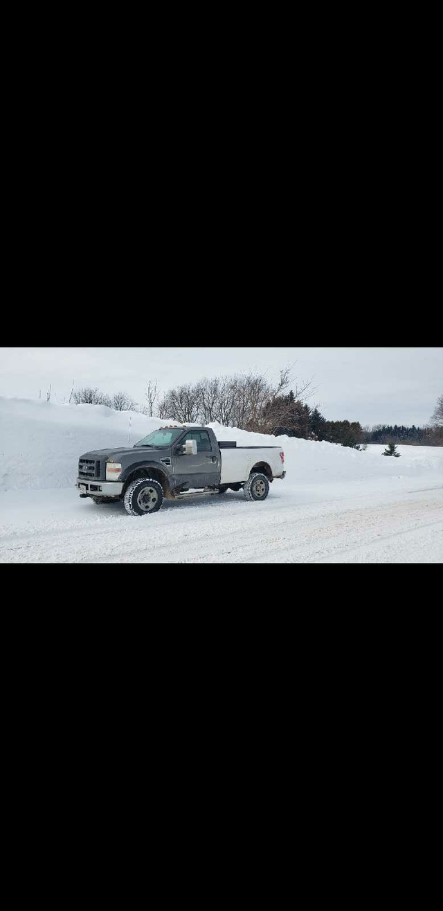 2009 Ford350 5.4 $7000 8'box in Cars & Trucks in Oakville / Halton Region - Image 2