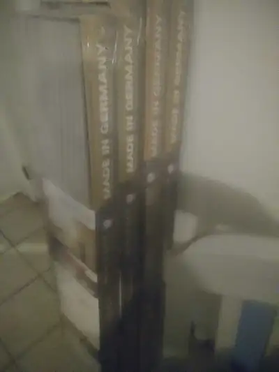 paquet de planché flottant + moulure et sous couche, View more