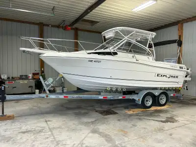 One owner, Canadian made Campion 682. This is by far one of the best recreational sport fishing boat...