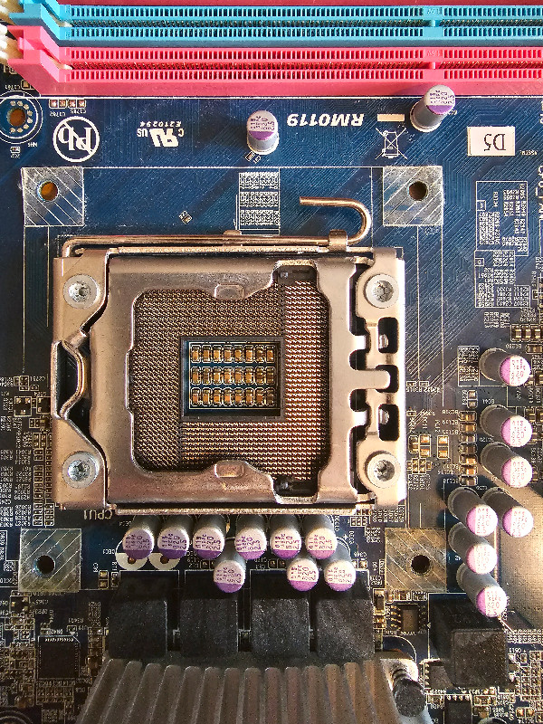 Dell Bloomfield Intel X58 MIX58EX Motherboard (LGA1366) in System Components in Oakville / Halton Region - Image 2