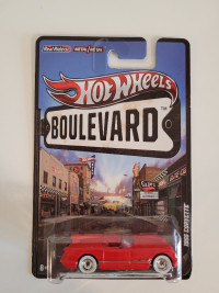 Vieille Hot Wheels Boulevard Corvette 1955 neuve ,