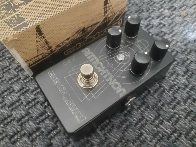 Catalinbread Antichthon fuzz tremolo pédale in Amps & Pedals in Drummondville - Image 3