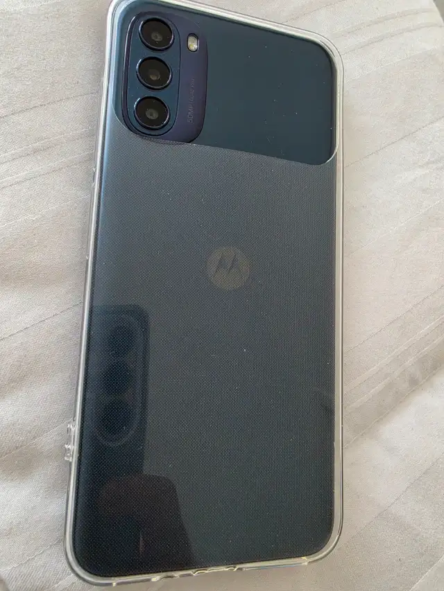 **CELL PHONE ****MOTOROLA - MOTO 5G (THINKSHIELD) ***64GB - in Cell Phones in Markham / York Region - Image 3