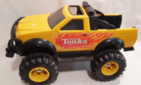 Hasbro 1999 Tonka Pressed Steel C-239A Vintage Yellow 4x4 Pickup