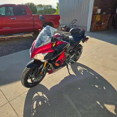 2016 GSXS F. 1000. Original owner, 5000km New tire and battery. Never dropped excellent shape Asking...