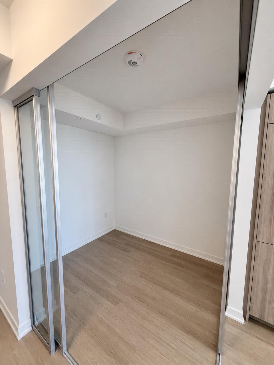 Brand New 1 Bed + Den Condo at Metro Park 4