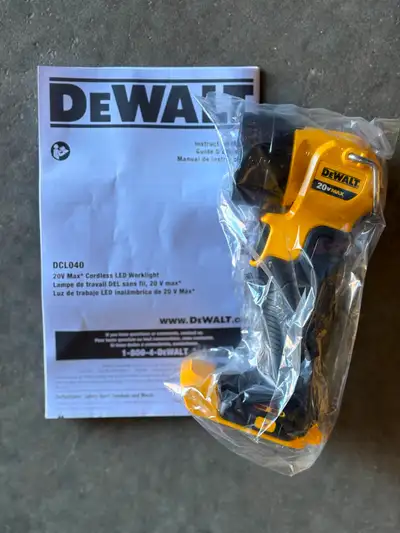 BNIB DEWALT DCL040 20V MAX LED Work light Sells $96, View more
