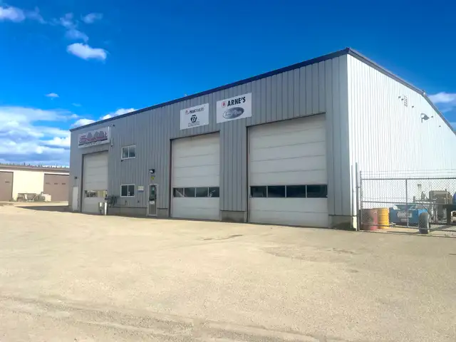 Commercial repair shop for lease  in Commercial & Office Space for Rent in Prince George - Image 2