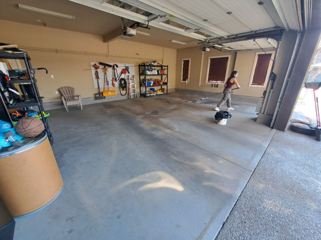 Garage / Driveway Spring Power Wash Cleaning 250.784.8533 in Cleaners & Cleaning in Edmonton - Image 3
