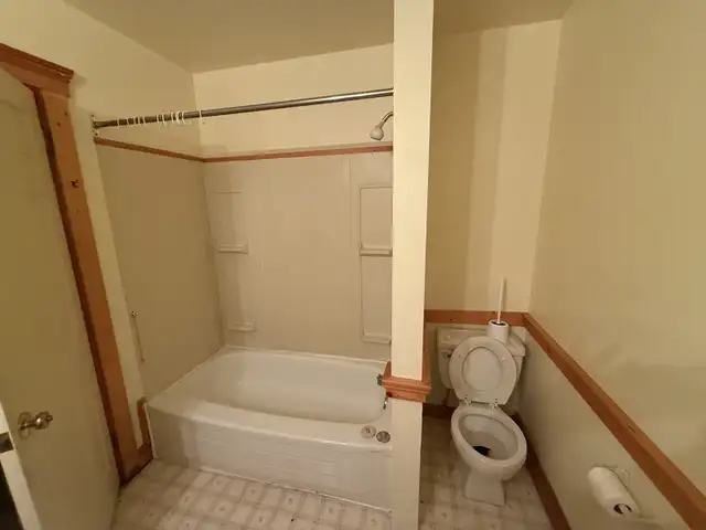 One-Bedroom Apartment for Rent – Private Entrance in Long Term Rentals in Annapolis Valley - Image 9