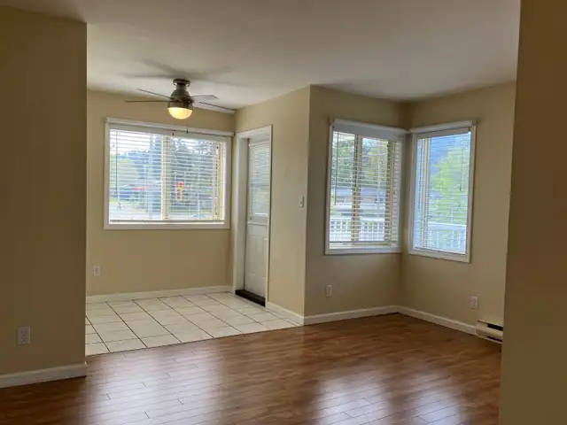 Nice 1 bedroom with in-suite washer and dryer.