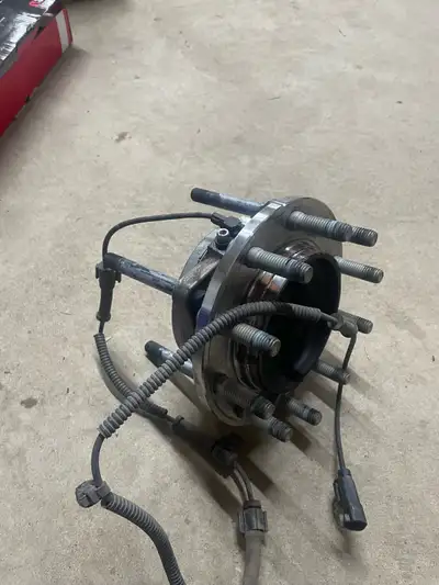 Brand new Hub assembly was Installed on 2014 F450 then truck was in an accident the following day… P...