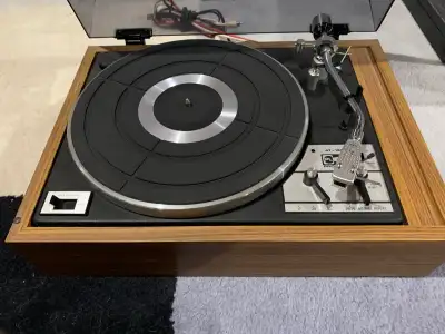 Pro-Linear AT-1600 Turntable, View more
