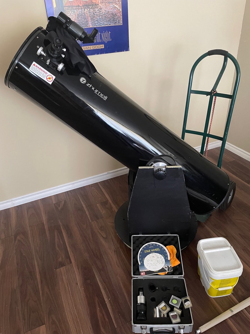 Zhumell 12” dobsonian telescope Hobbies & Crafts Oshawa / Durham