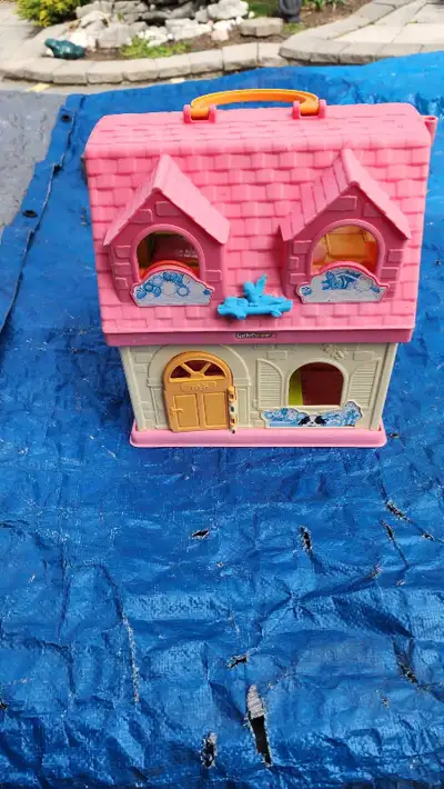 Play house, View more