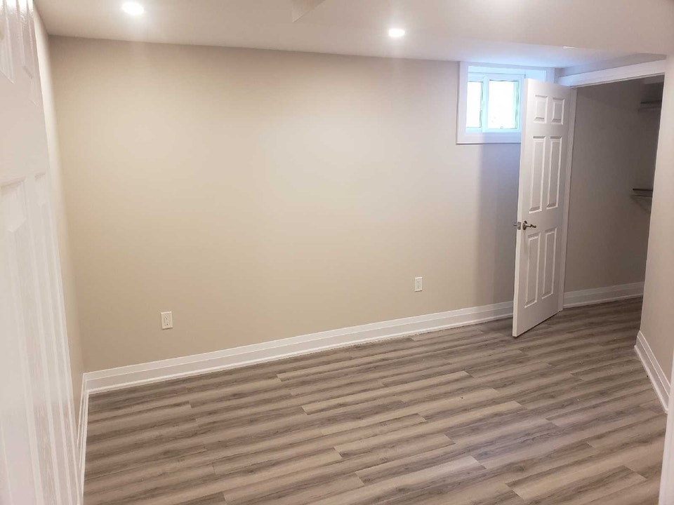 Beautiful Basement Apartment - Lakeview/Port Credit 5