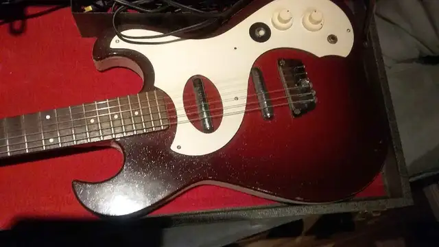 silvertone 1457 in Guitars in City of Toronto - Image 3