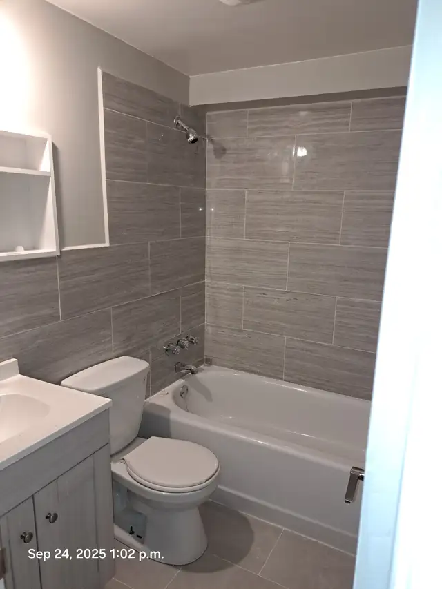 4 1/2  appartment Saint Leonard in Long Term Rentals in City of Montréal - Image 6