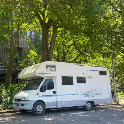 ✨ Ideal for Families, European Travelers & Vanlife Adventurers If you’re looking for a compact, fuel...