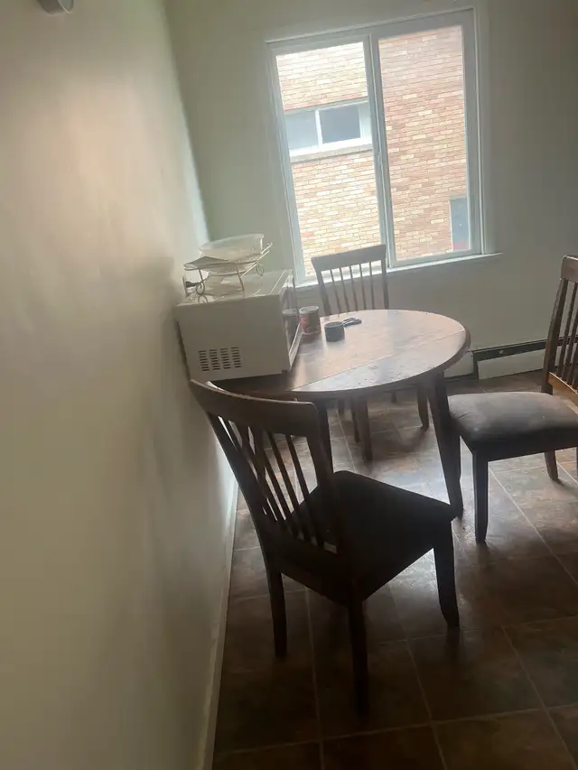 1 Bedroom Apartment in Long Term Rentals in Calgary - Image 8