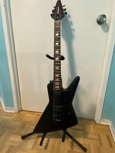 Epiphone Explorer GT, View more