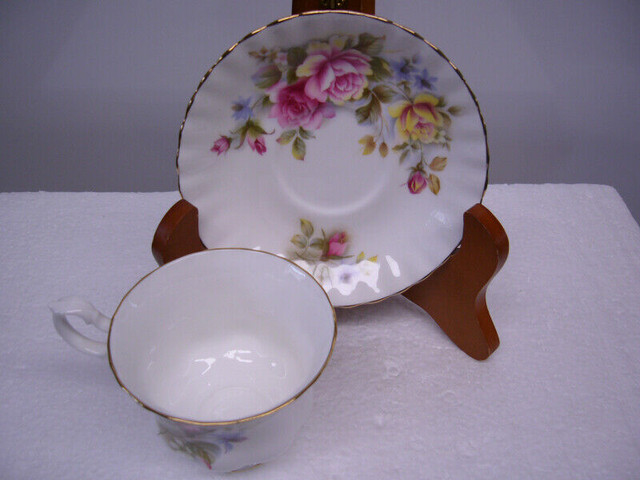 VTG Footed Royal Albert Cup & Saucer No Name in Arts & Collectibles in Dartmouth - Image 3