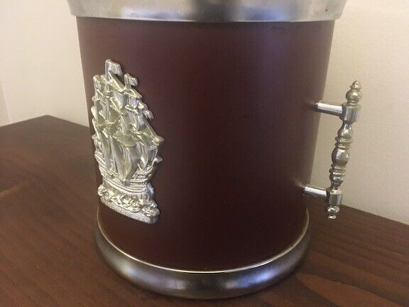 Vintage Classic Retro SOVEREIGN Of The Seas ICE BUCKET Leather in Arts & Collectibles in City of Toronto - Image 3