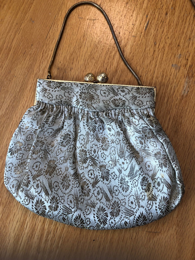 Vintage Albro Silk Brocade Clutch Purse Made in France in Women's - Bags & Wallets in Kitchener / Waterloo