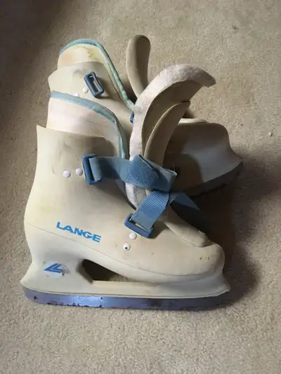 Womens Lange figure skates size 6, View more