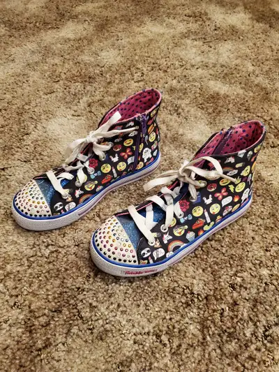 Girls Size 4 Skechers Twinkle Toes Emoji Sneakers, View more