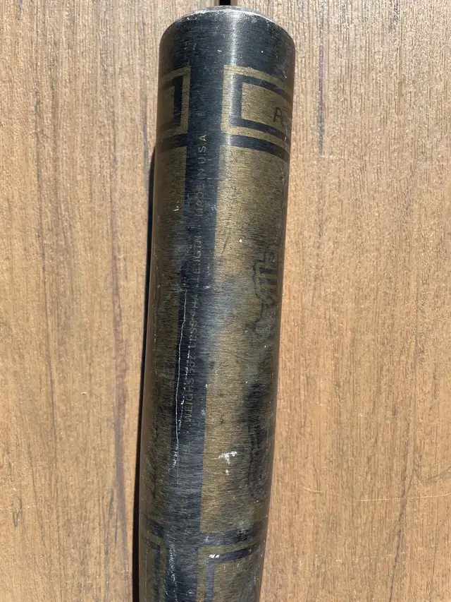 Louisville slugger powerized aluminum bat 30 inches in Baseball & Softball in Oakville / Halton Region - Image 4