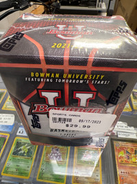 Topps 2021-22 Bowman University Basketball box