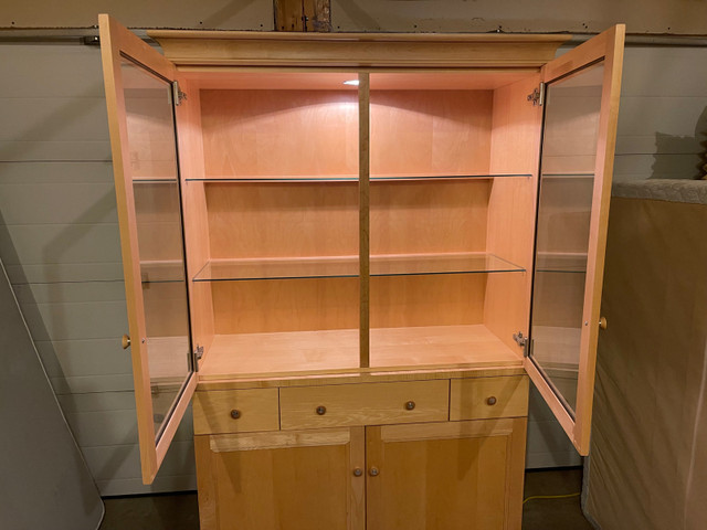 SOLID MAPLE…MADE IN CANADA cabinet…LIKE NEW CONDITION…ONLY $500 in Hutches & Display Cabinets in Edmonton - Image 4