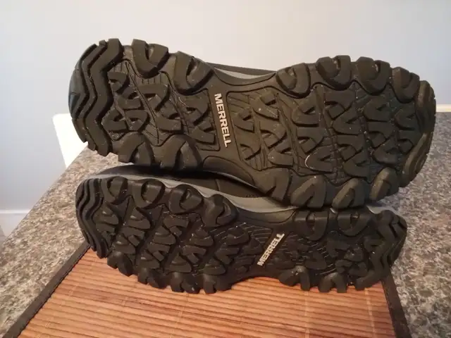 Bottes Merrell pour femme in Women's - Shoes in Québec City - Image 3