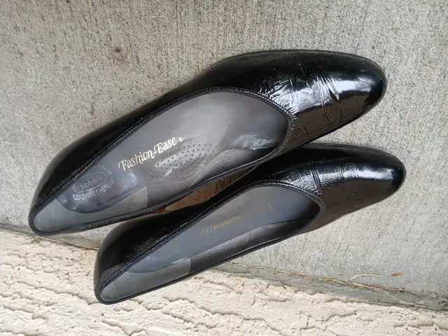 Leather Patent Pumps Shoes Women Size 10 in Women's - Shoes in Calgary - Image 3