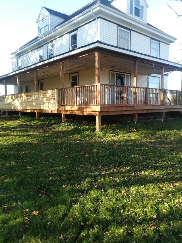 carpenter for hire in Carpentry, Crown Moulding & Trimwork in Annapolis Valley - Image 10
