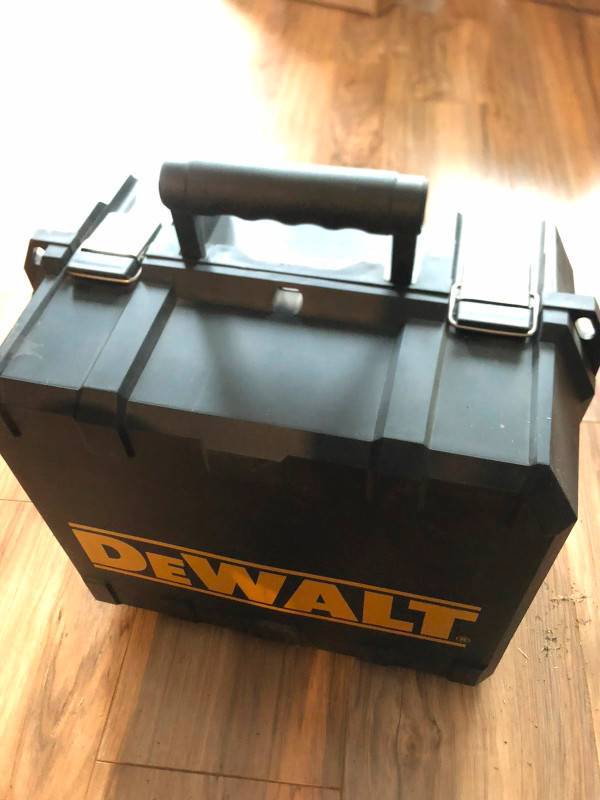 Circular saw Dewalt dw368 in Power Tools in Edmonton - Image 2