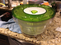NEW quality salad spinner for sale
